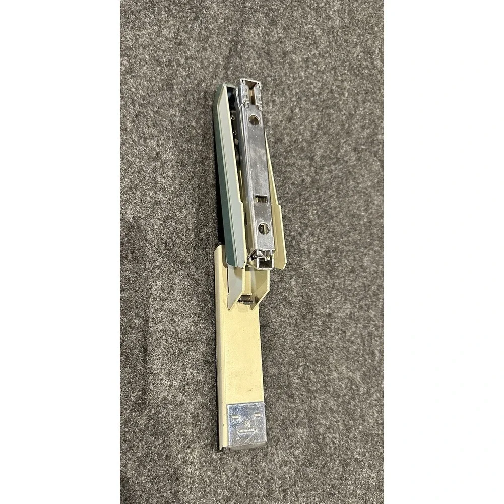 ACCO 50 Stapler Vintage Avocado Green Tested - RETRO Nostalgic Work Desk